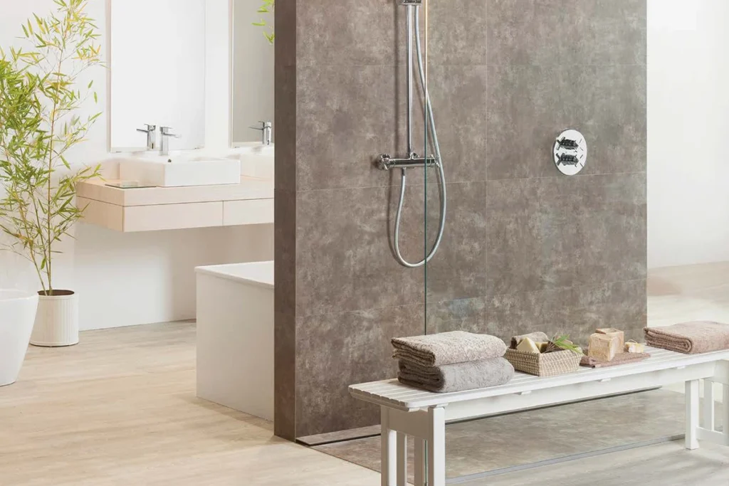 banys de marbre i granit