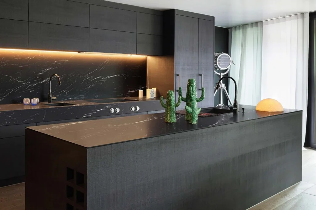 Cuines amb marbre, granit i quarsita