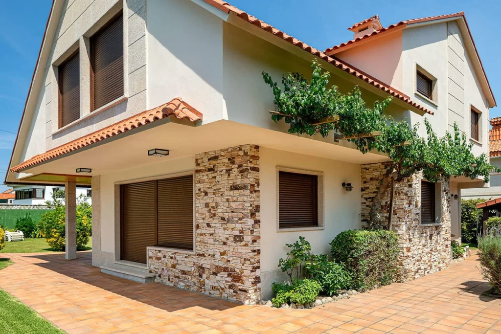 Façanes de marbre i granit