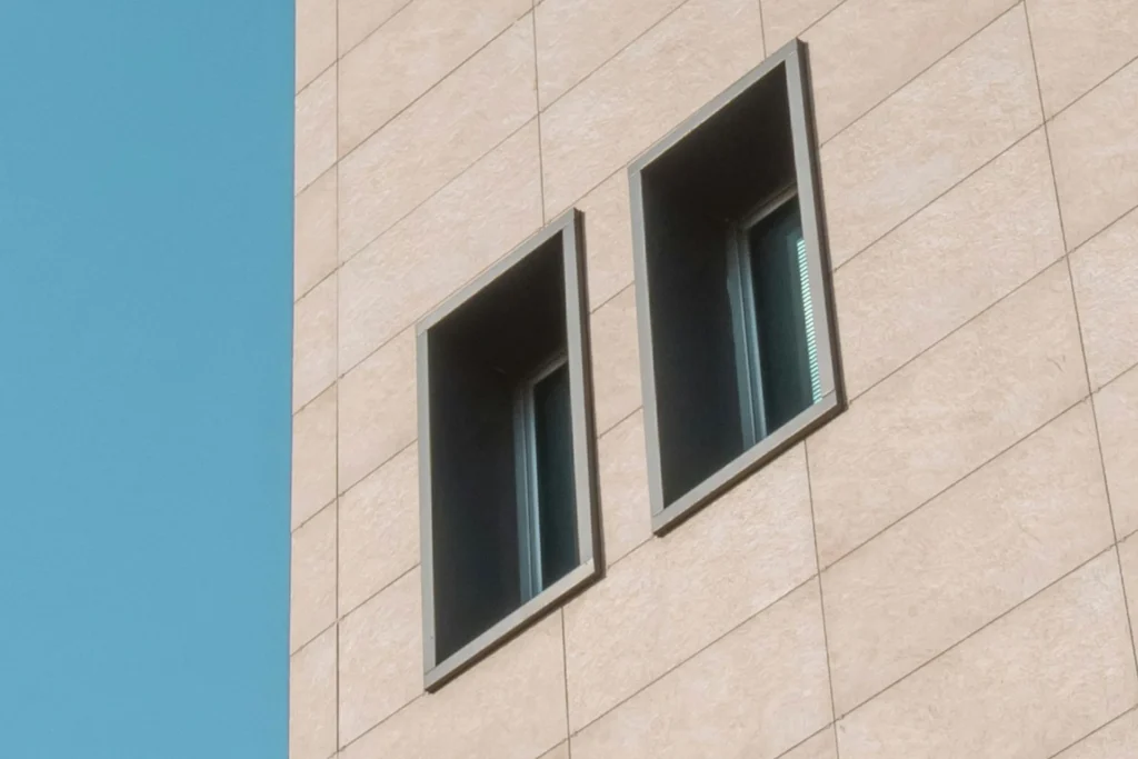 Façanes de marbre i granit