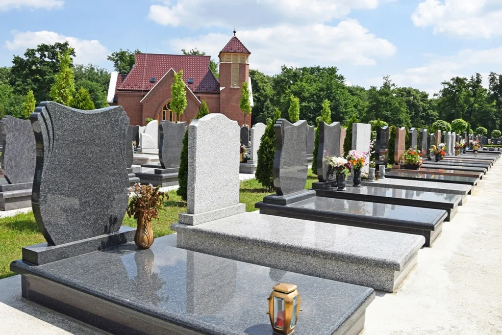 Làpides de marbre i granit